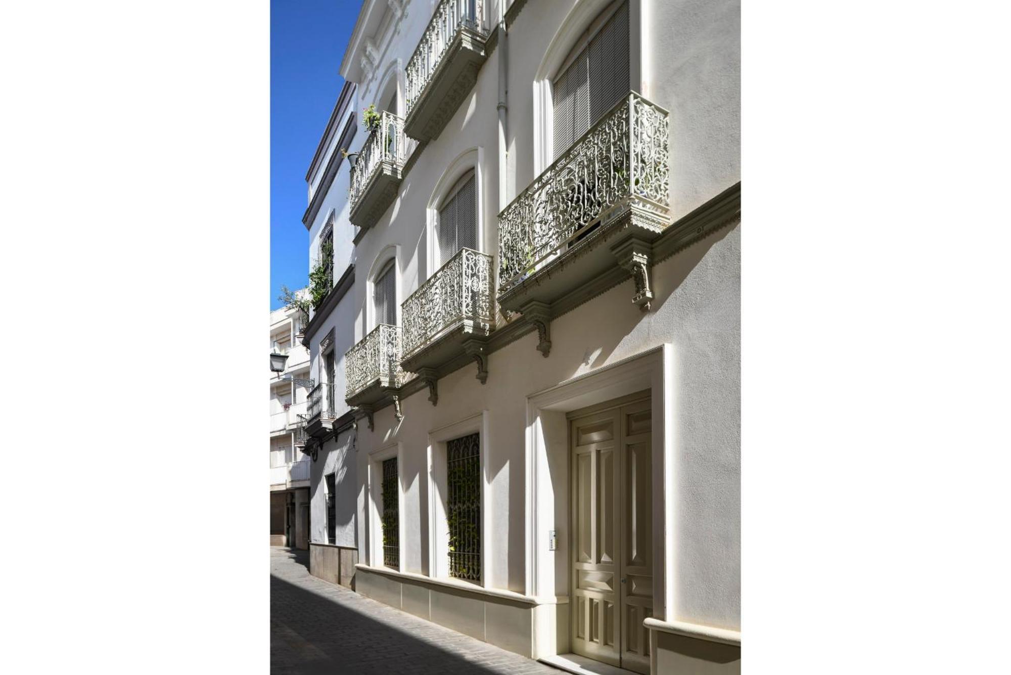 Magno Apartments Cervantes Seville Exterior photo